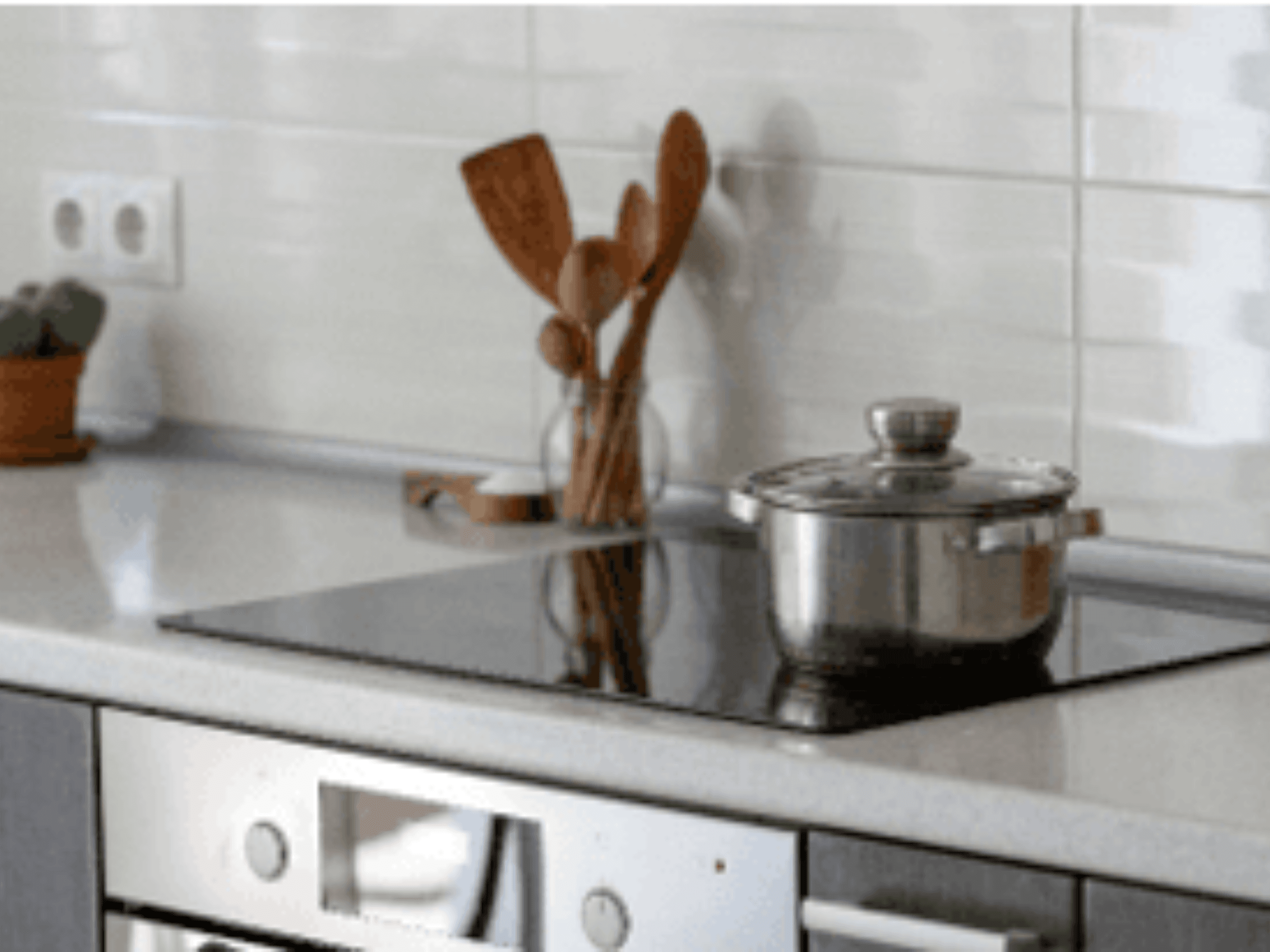 Induction cooktop and pan